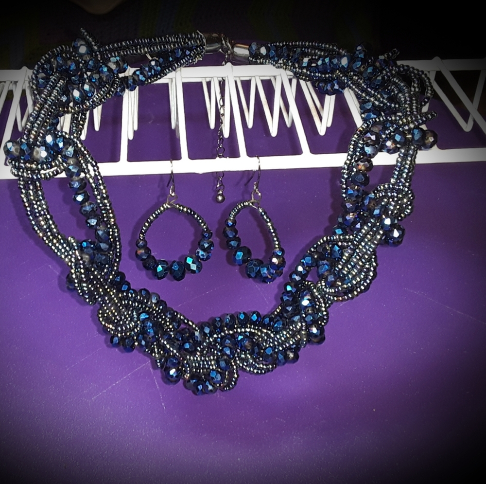 Earrings & Necklace Set